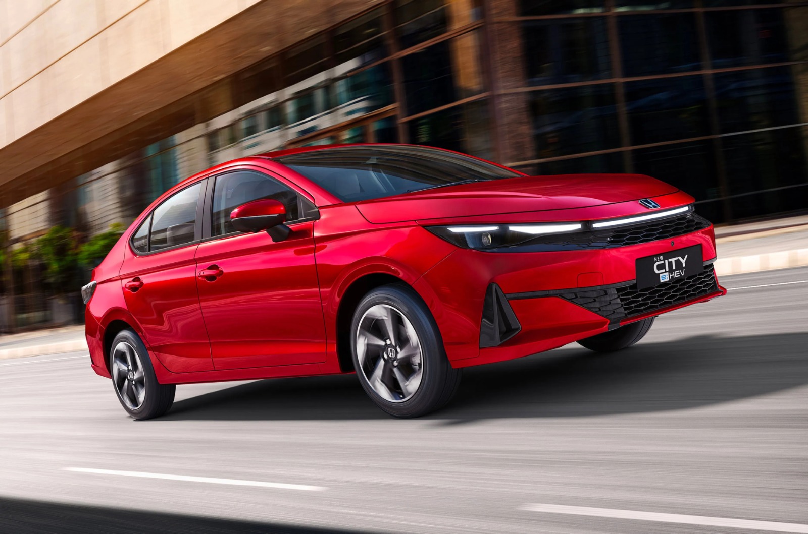 Honda City Facelift Launched In India. Hybrid Gets 27.26 KMPL Efficiency
