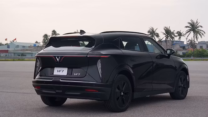 VF 7