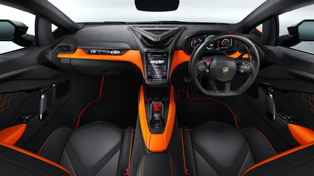 Interior 6