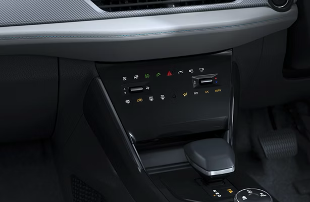 Interior 4