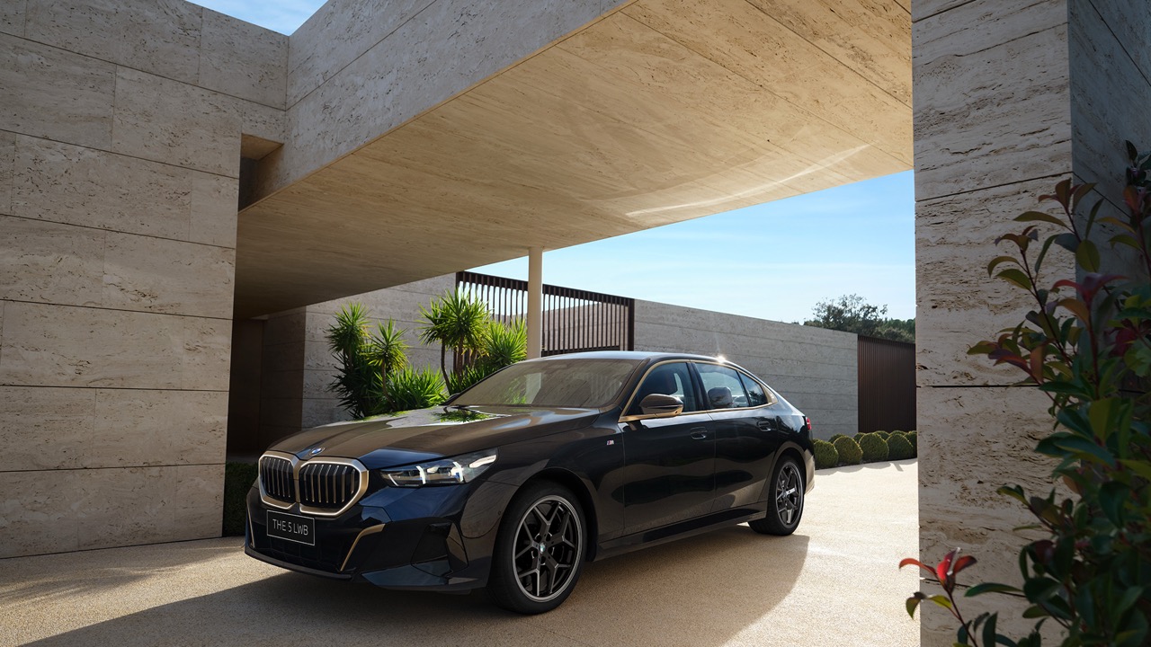 Car Image 4