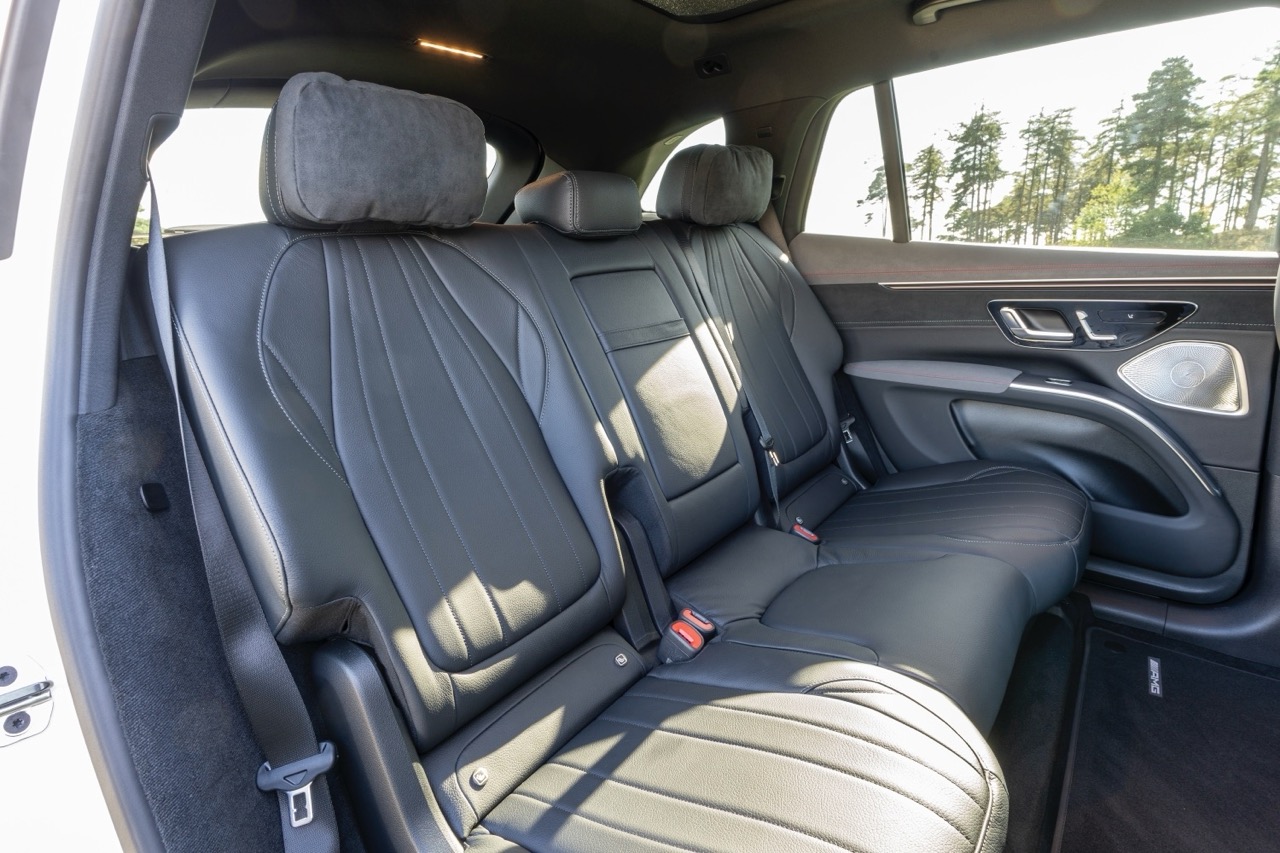 Interior 4
