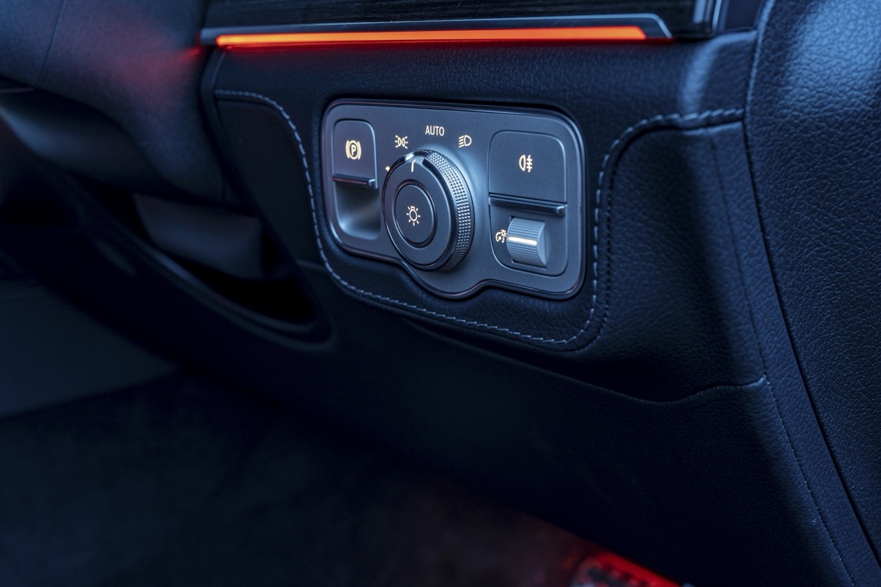Interior 9