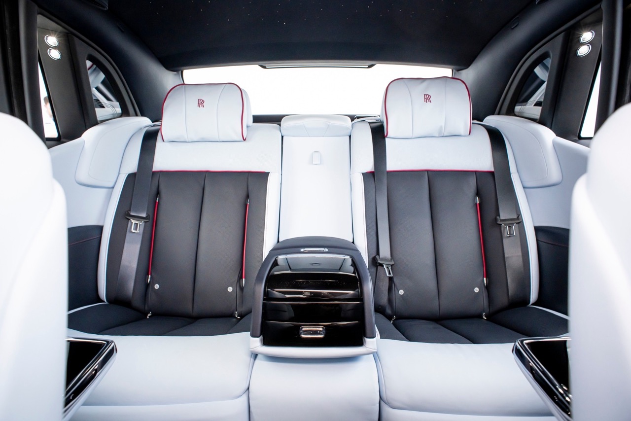 Interior 8