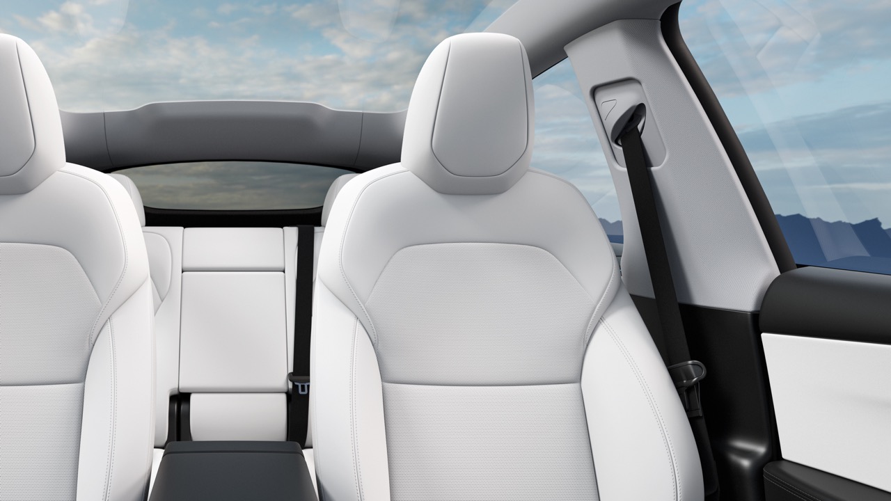 Interior 8