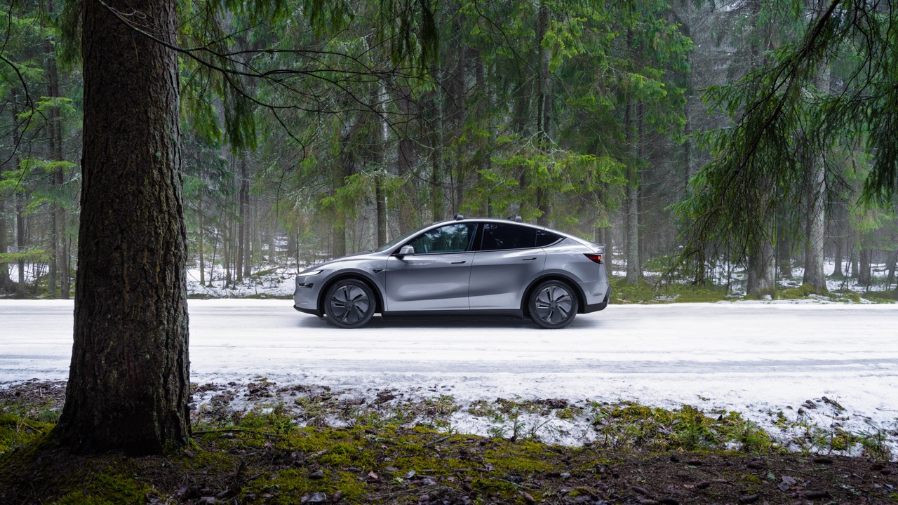 Exterior 10
