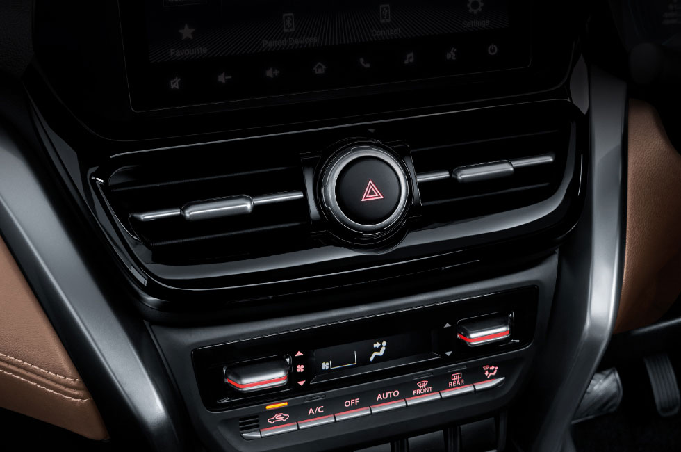 Interior 9